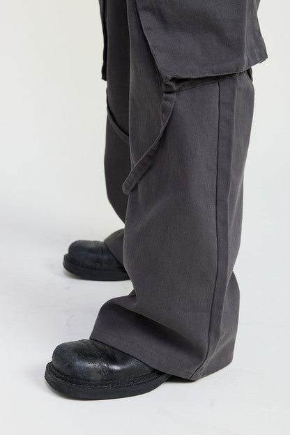CARGO PANTS WITH POCKET DETAIL