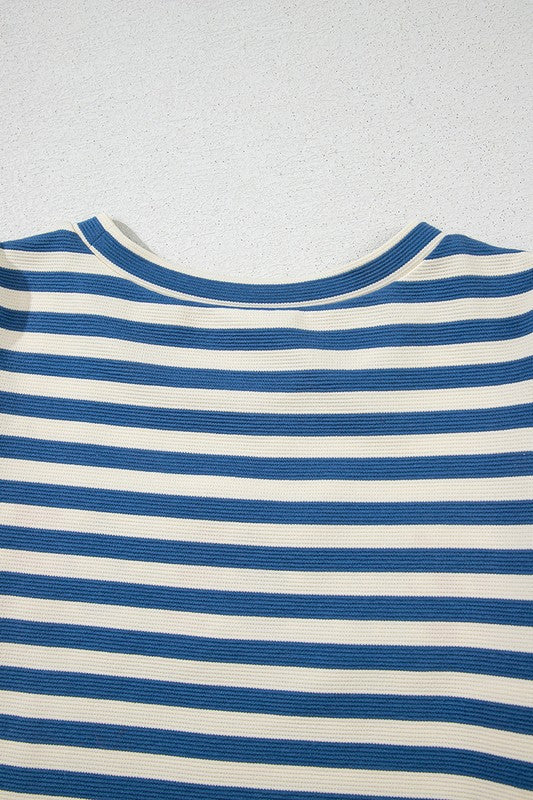 Stripe America Cursive Graphic Puff Sleeve T-shirt