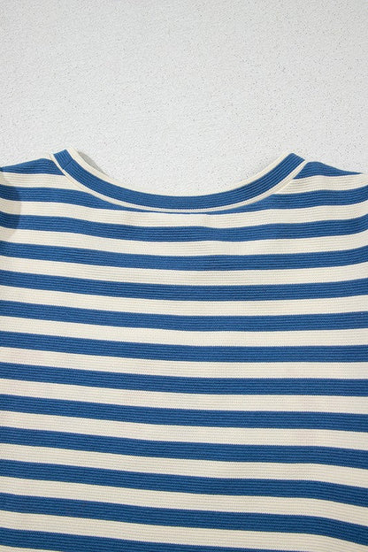 Stripe America Cursive Graphic Puff Sleeve T-shirt