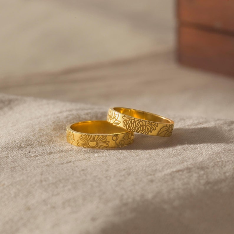 Birth Flower Ring,  Mom Gift, Family Flower Ring