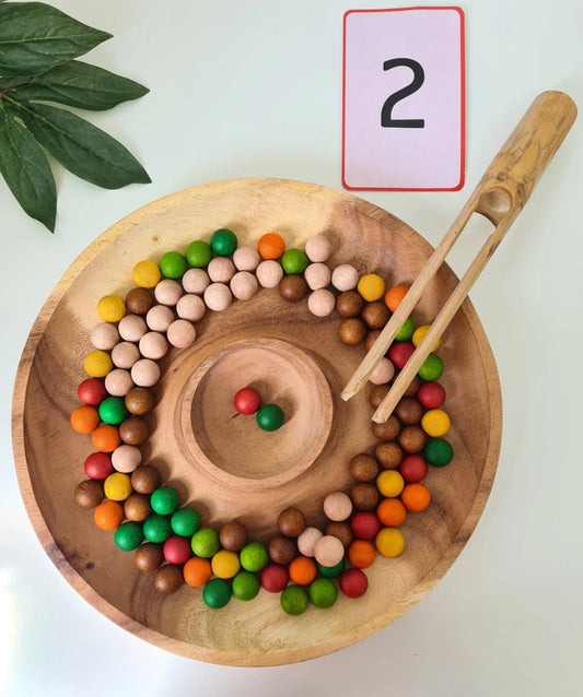 QToys Australia (USA) Round natural activity tray
