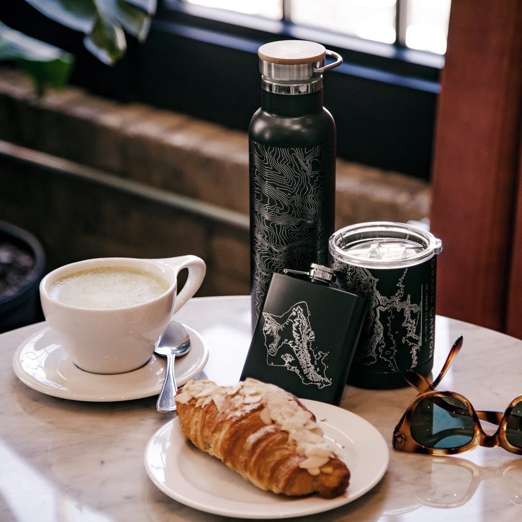 Mesa - Arizona Map Bottle with Bamboo Top in Matte Black